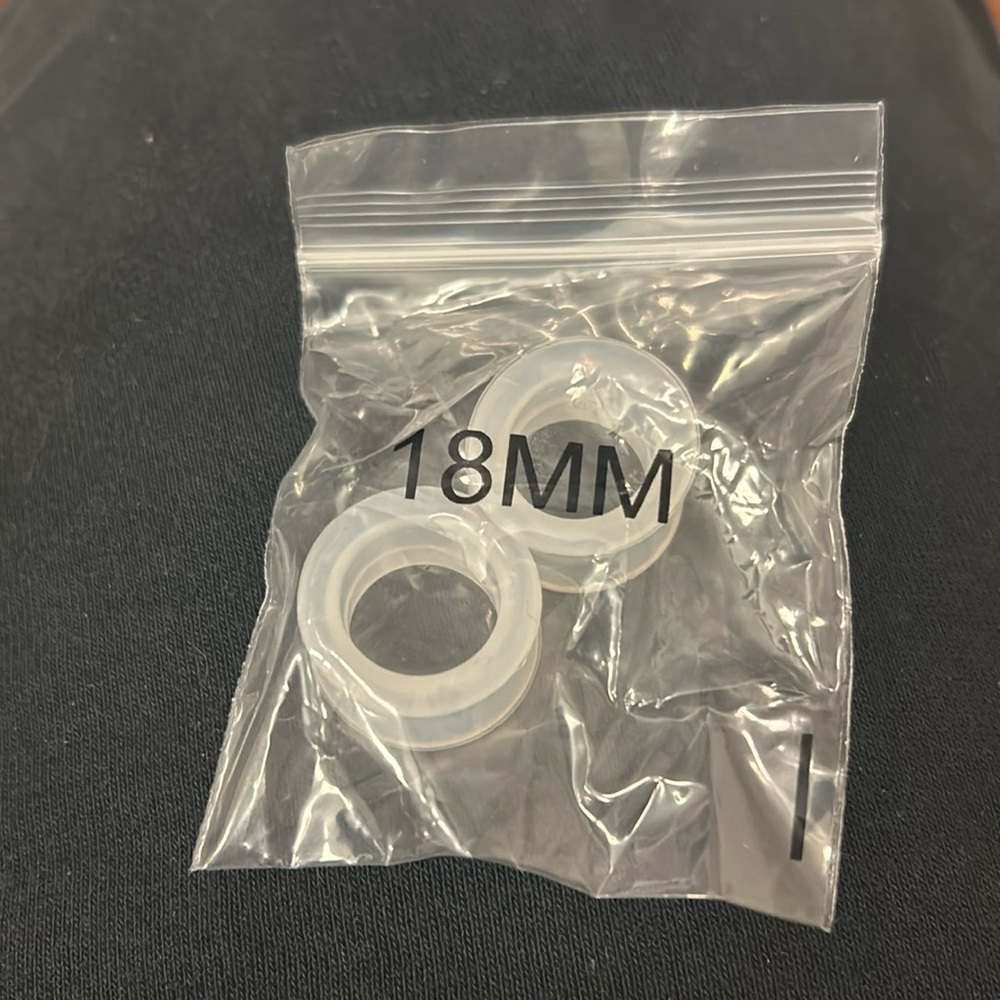 Silicone eyelet/tunnels clear